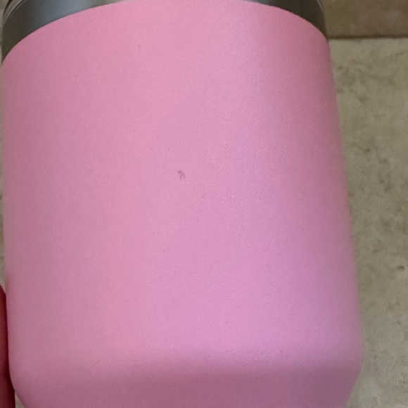 Yeti Rambler 30 ounce Tumbler with mag slider lid limited edition pink - Picture 10 of 11